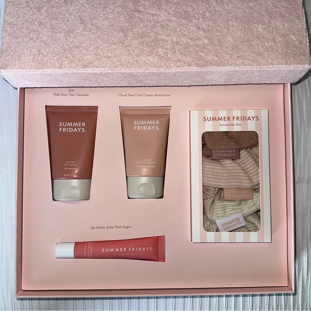New Summer Fridays Pink Dew Gel Cleanser Set